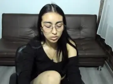 Chaturbate Live Sex of queenbyte_18