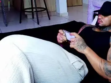 Chaturbate Nude Webcam of zain_diesel7
