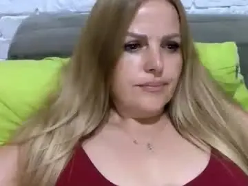 Chaturbate Live Sex Cam of angel_girllovemy