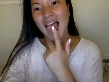 Chaturbate Adult Webcams of sweetlittleangela