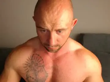 Chaturbate Best live sex cam show of chrisbigbiceps