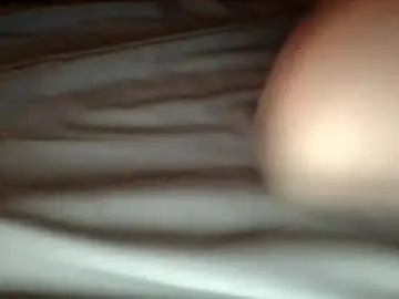Chaturbate Nude Webcam of hornymilfwife_69