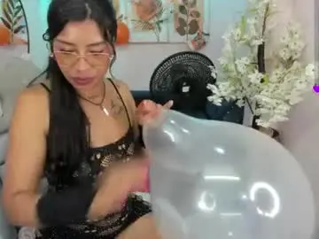 Chaturbate Free Porn Cam of lilith_millsr