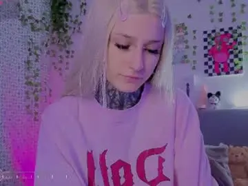 Chaturbate Watch Live Sex Cams of lilith_poison