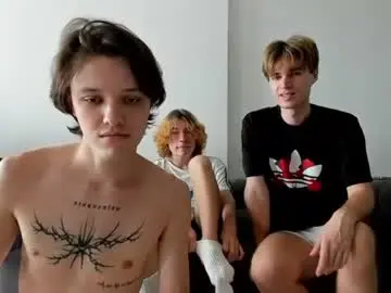 Chaturbate Live Sex Cam of martintw_17
