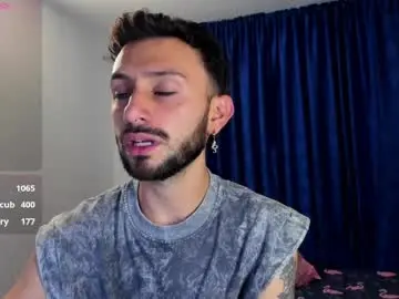 Chaturbate Nude Webcam of santi_mateo