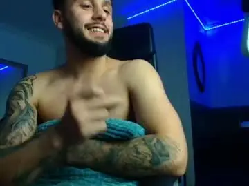 Chaturbate Best live sex cam show of troywade