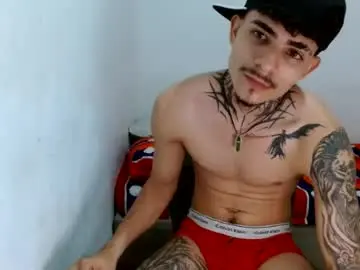 Chaturbate Live Sex Cam of andr_093