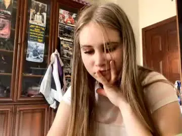 Chaturbate Adult Video Chat of krystlebibian