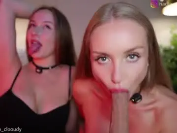 Chaturbate Free Live Porn of mia_cloudy