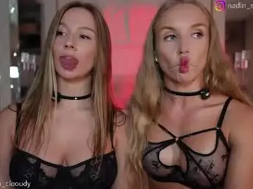 Chaturbate Live Sex of mia_cloudy