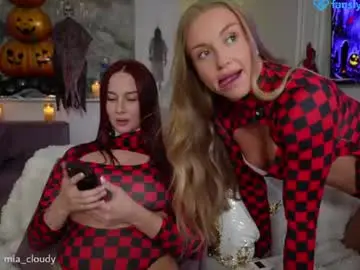 Chaturbate Private Sex Chat of mia_cloudy