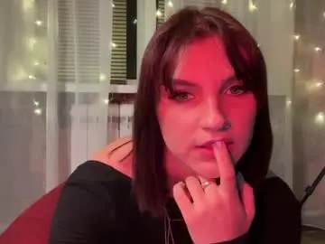 Chaturbate Live Sex Cam of lola_sweetshine
