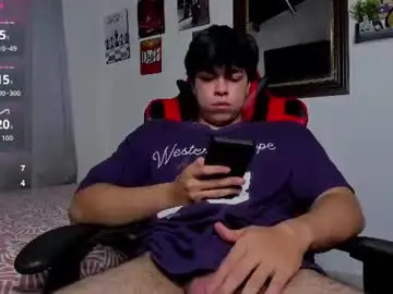 Chaturbate Free Porn Cam of aidem_777