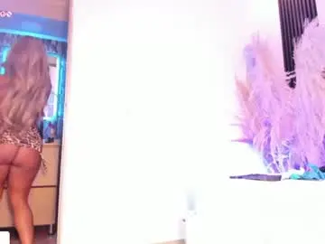 Chaturbate Live Porn of ava_malaikaa