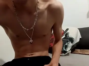 Chaturbate Live Porn of masterbinew