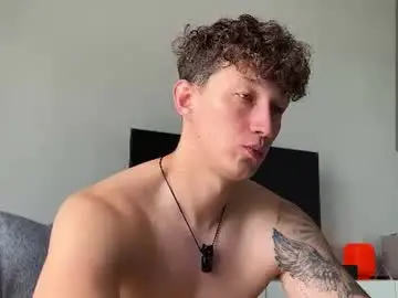 Chaturbate Live Sex Cam of lyon_power_