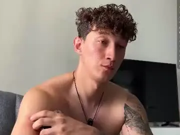 Chaturbate Live Sex Cam of lyon_power_