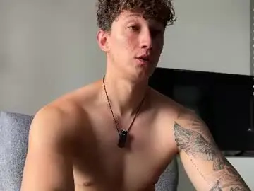 Chaturbate Live Sex Cam of lyon_power_