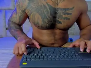 Chaturbate Live Sex Cam of connor_666