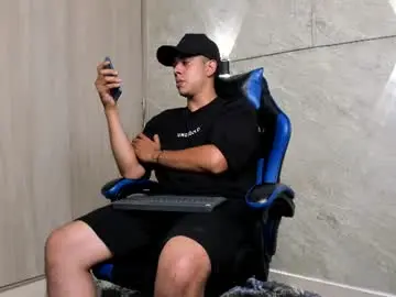 Chaturbate Private Sex Chat of pipe_320