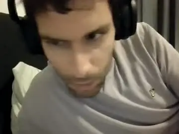 Chaturbate Free Porn Cam of raimondo32