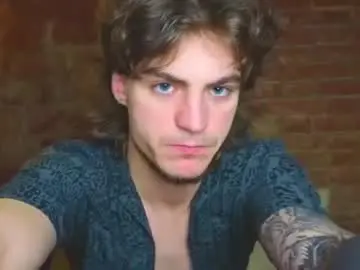 Chaturbate Live Sex Cam of sly_gus