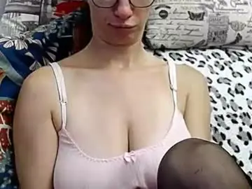 Chaturbate Live Porn of squirtyeleanor