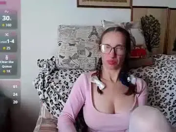 Chaturbate Free Porn Cam of squirtyeleanor