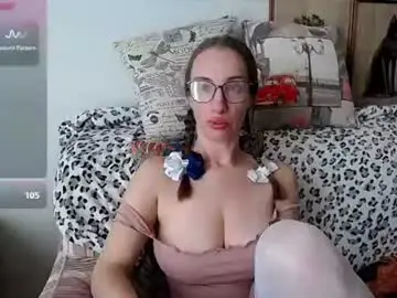 Chaturbate Best live sex cam show of squirtyeleanor