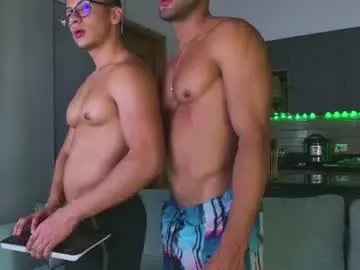 Chaturbate Live Sex Cam of claytonburgues