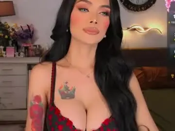 Chaturbate Live Sex Cam of divinequeen