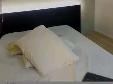Chaturbate Adult Webcam of emmi_collins