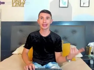 Chaturbate Live Sex Cam of jota_stevensxx