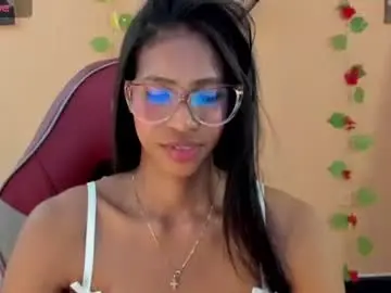 Chaturbate Live Sex Cam of mara_summer