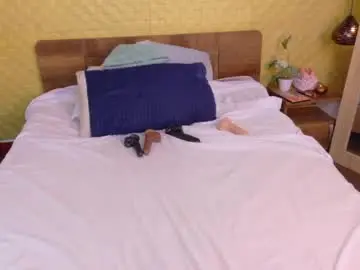 Chaturbate Live Porn of tiny_whore18