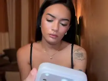 Chaturbate Live Sex of yummyrenalyn