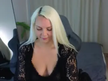 Chaturbate Free Live Porn of april_nelson