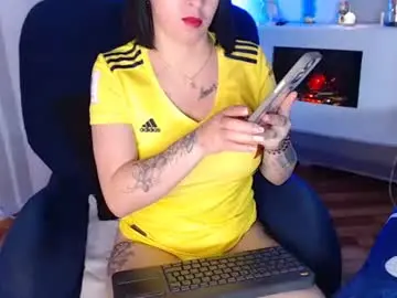 Chaturbate Nude Webcam of carolin_moore