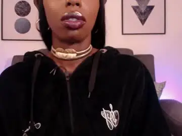 Chaturbate Adult Webcam of missemilie1