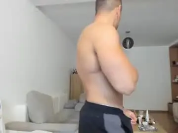 Chaturbate Watch Live Sex Cams of roberto4ever