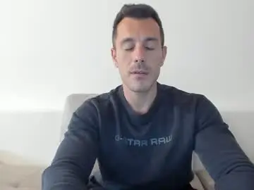 Chaturbate Free Porn Cam of roberto4ever