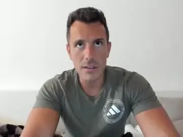 Chaturbate Watch Live Sex Cams of roberto4ever