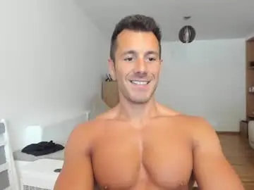 Chaturbate Best live sex cam show of roberto4ever