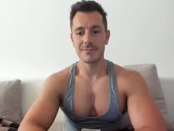 Chaturbate Watch Live Sex Cams of roberto4ever