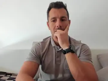Chaturbate Sex Cam of roberto4ever