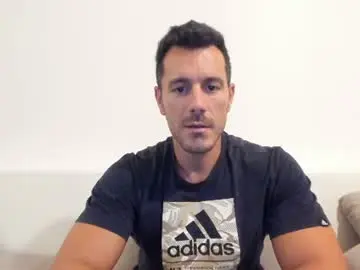 Chaturbate Sex Cam of roberto4ever