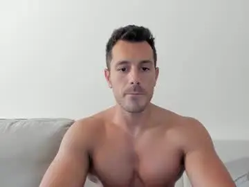 Chaturbate Free Live Porn of roberto4ever