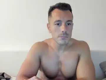 Chaturbate Sex Cam of roberto4ever