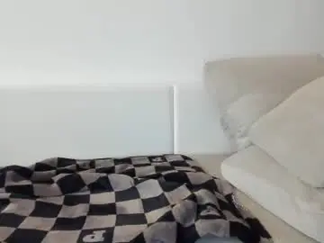 Chaturbate Live Sex Cam of roberto4ever